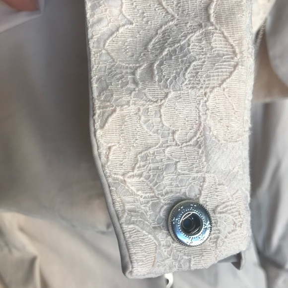 Sold - Picture 6 of 8